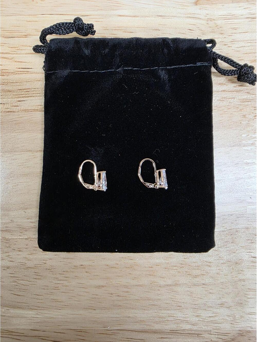 Amazon Essentials Pear Cut CZ Leverback Earrings 18K Rose Gold Plated Silver